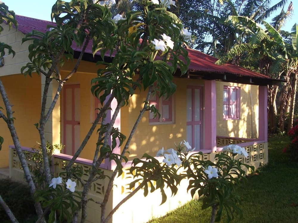 Los Bohios Campo Añil