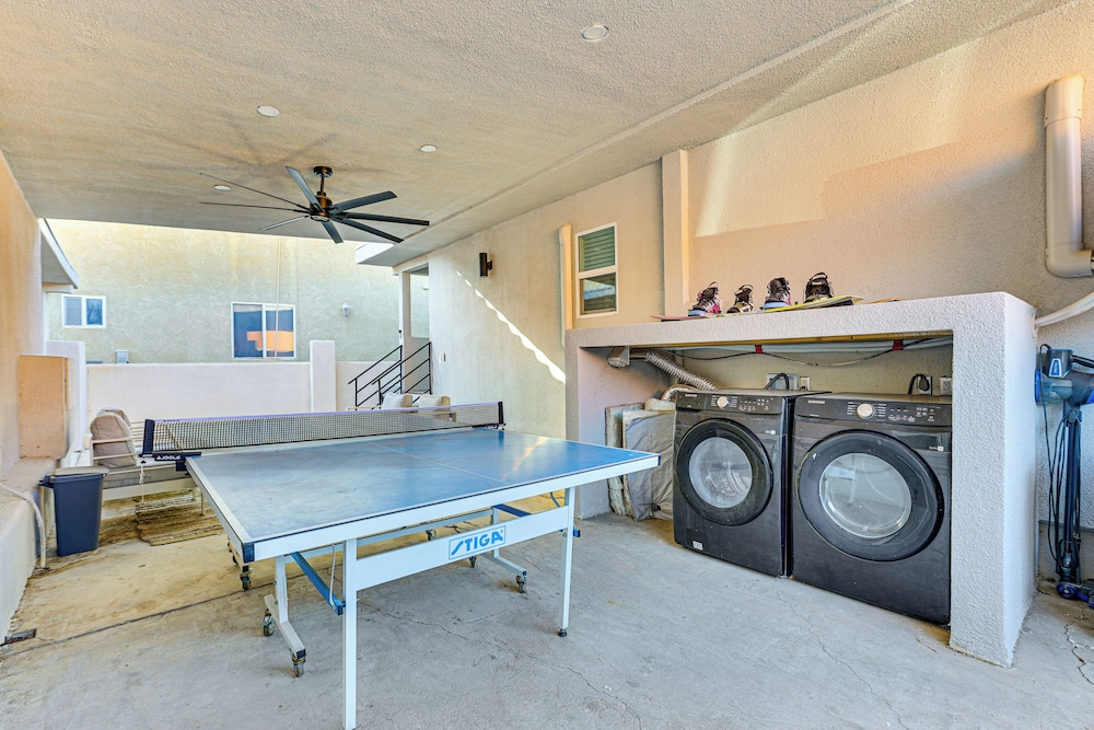 Multi-home Retreat on Colorado River w/ Boat Dock!