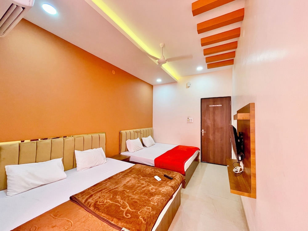 Hotel T P Inn near Mahakaleshwar Temple