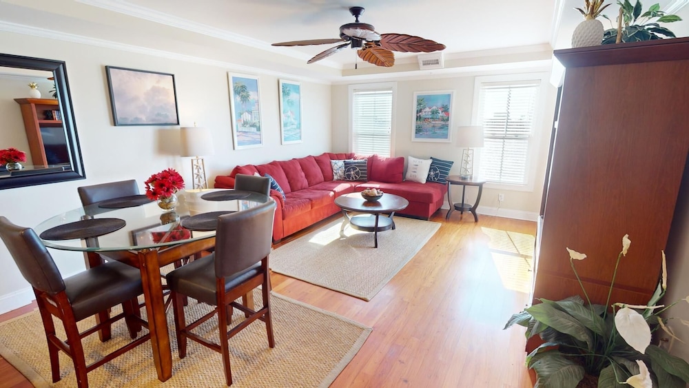 Pelican Landing 302 by Tybee Vacation Rentals
