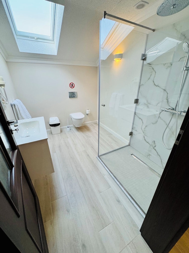 Roua Residence