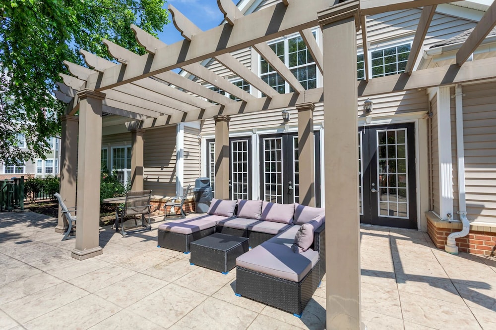 Landing Apartments Eagleville - Valley Forge