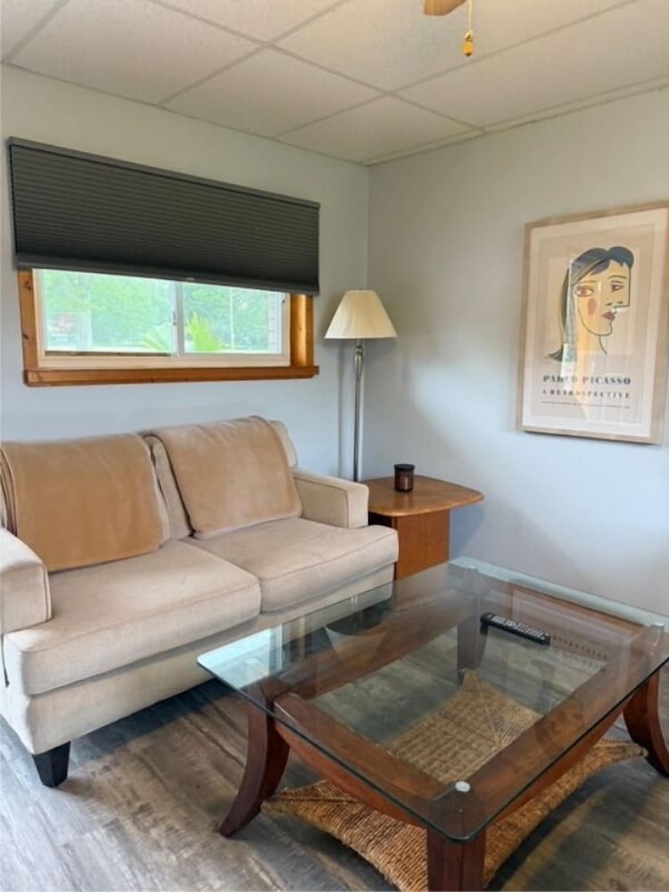 Lakeside Village Park Motel