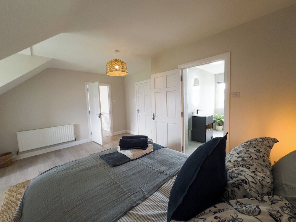 Beautiful Coastal house in Bundoran view 2