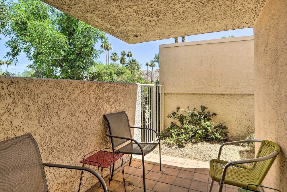 Palm Springs Hideaway w/ Resort Amenities! view 3