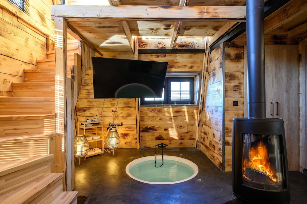 A-home Villa Private Pool Relaxing Hottub Oasis