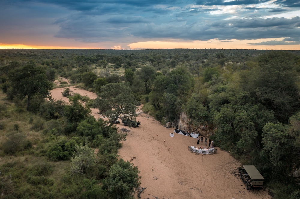Makumu Private Game Lodge