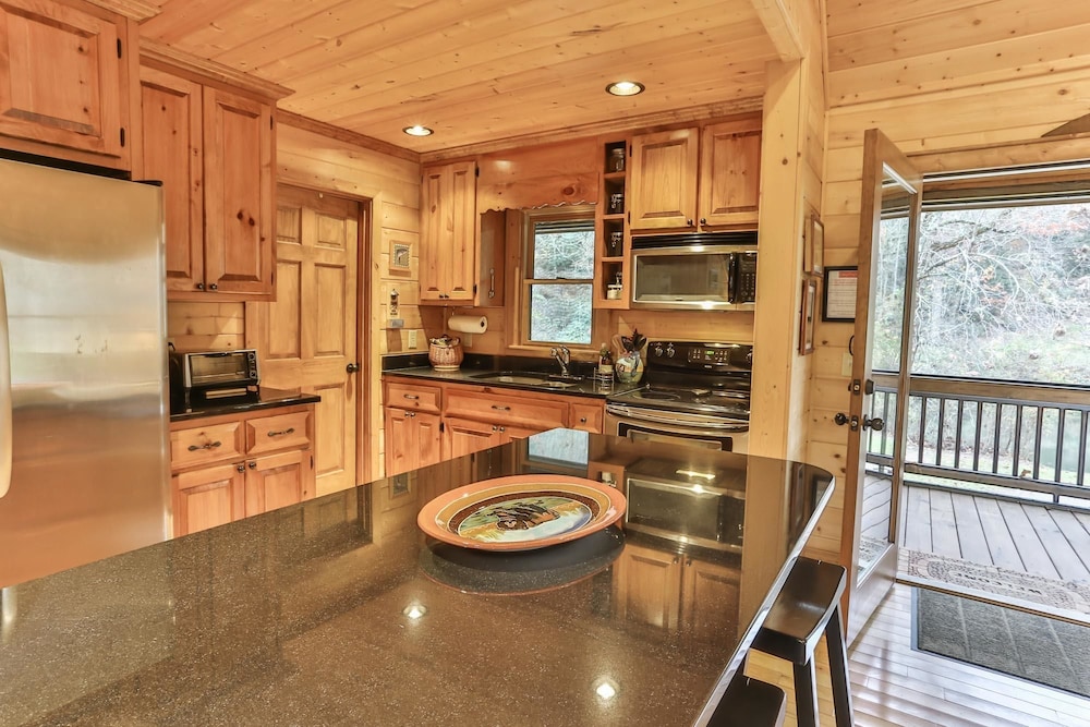CAMP RISING FISH-NEVAEH CABIN RENTALS