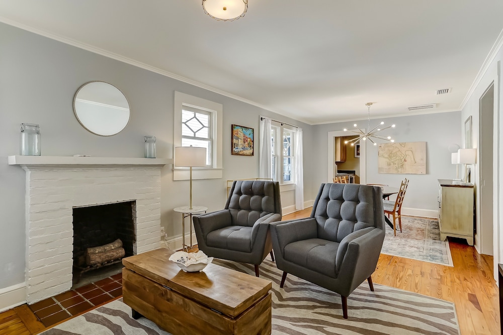 Newly Renovated Home in Downtown Fernandina Beach, A Block Away from Centre Street by RedAwning view 5