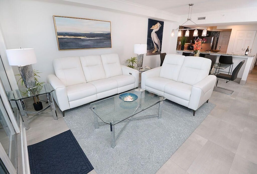 Emerald Beach 325