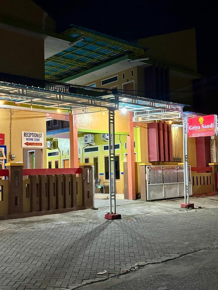Sandi Guest House Syariah by Sinergi, Banyuwangi - 11