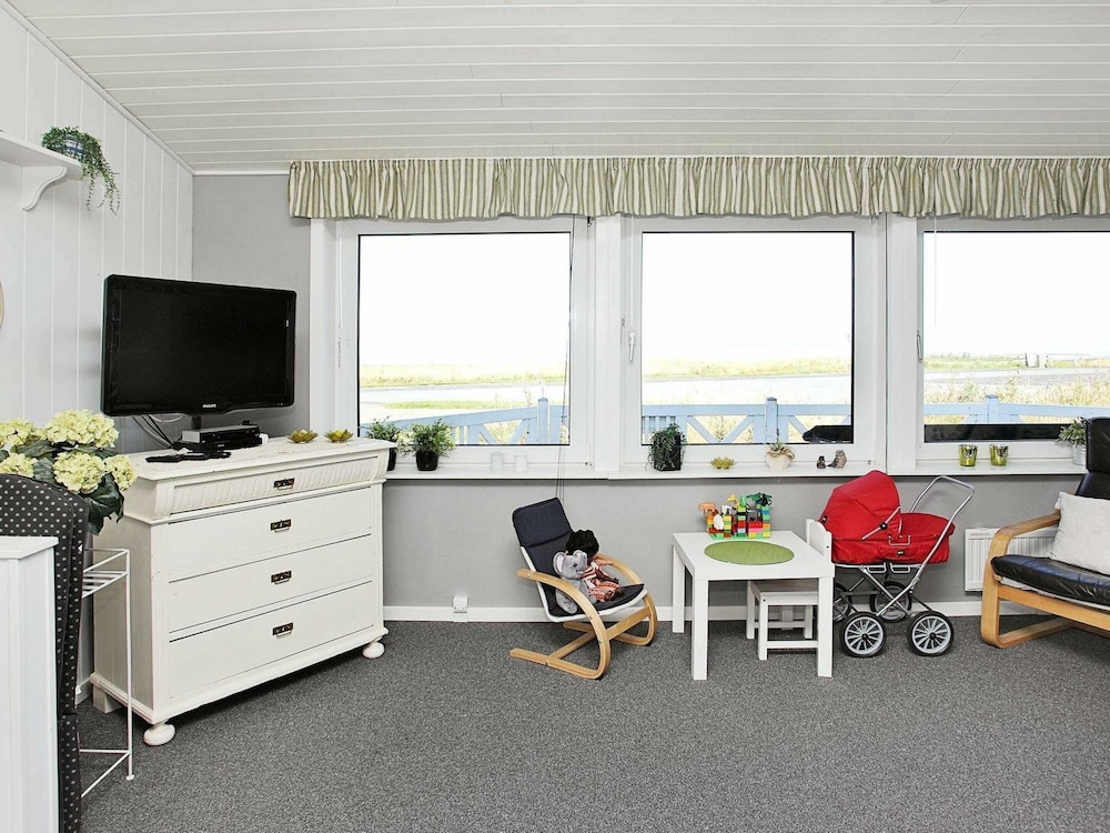Exquisite Holiday Home in Løgstør near Sea view 5