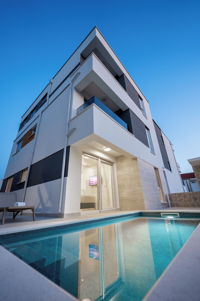 Relax apartments with private pool