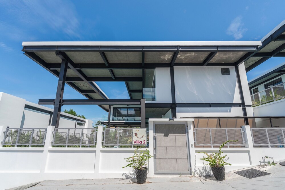 Design 12m Oxygen Pool Villa Sunset 2