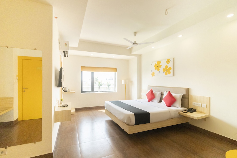 OYO 16340 Yellow Hotels