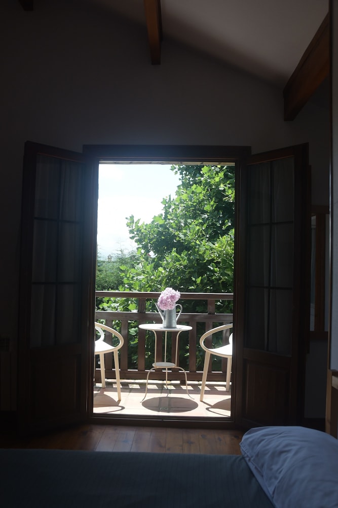 La Wave Surf House photo 2