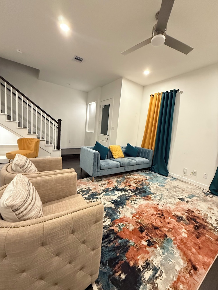 Luxury 3BR for Families Nurses and Group