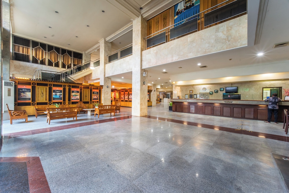 ADIKA HOTEL BAHTERA