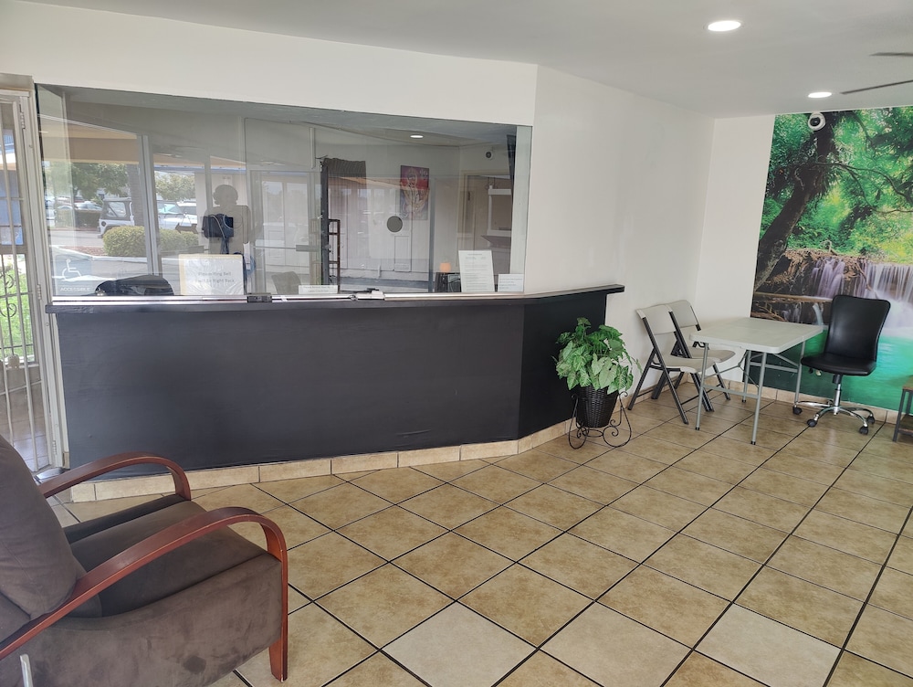Best Inn & Suites view 2