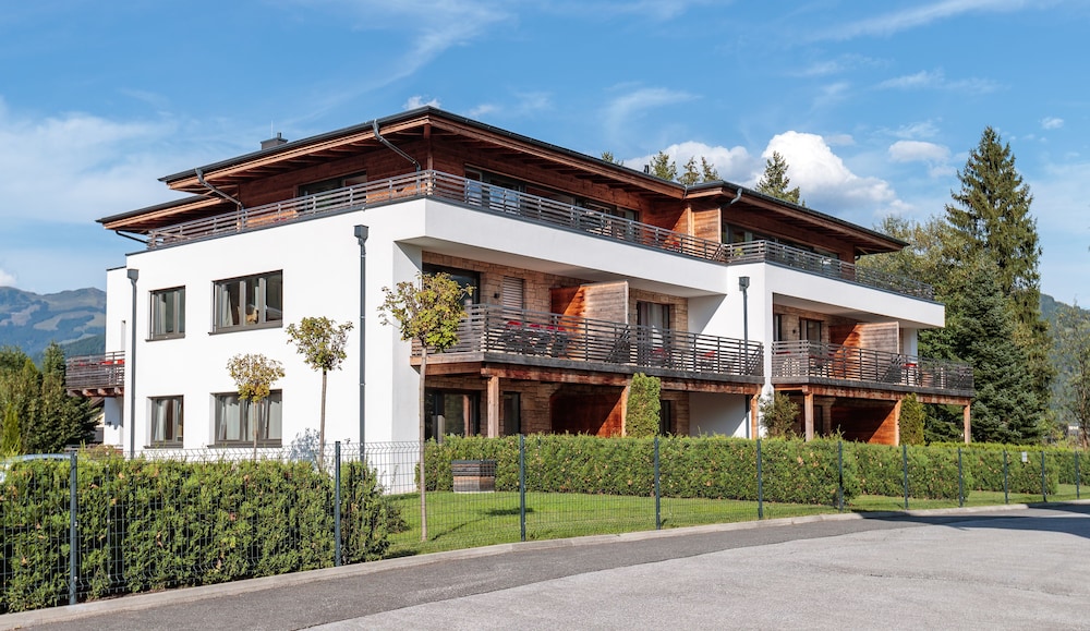 Ski & Golf Suites by Alpin Rentals - incl Summercard