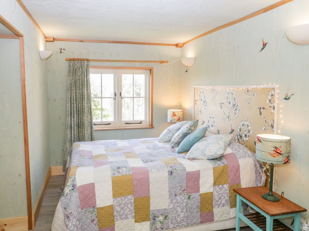Little Willow view 3