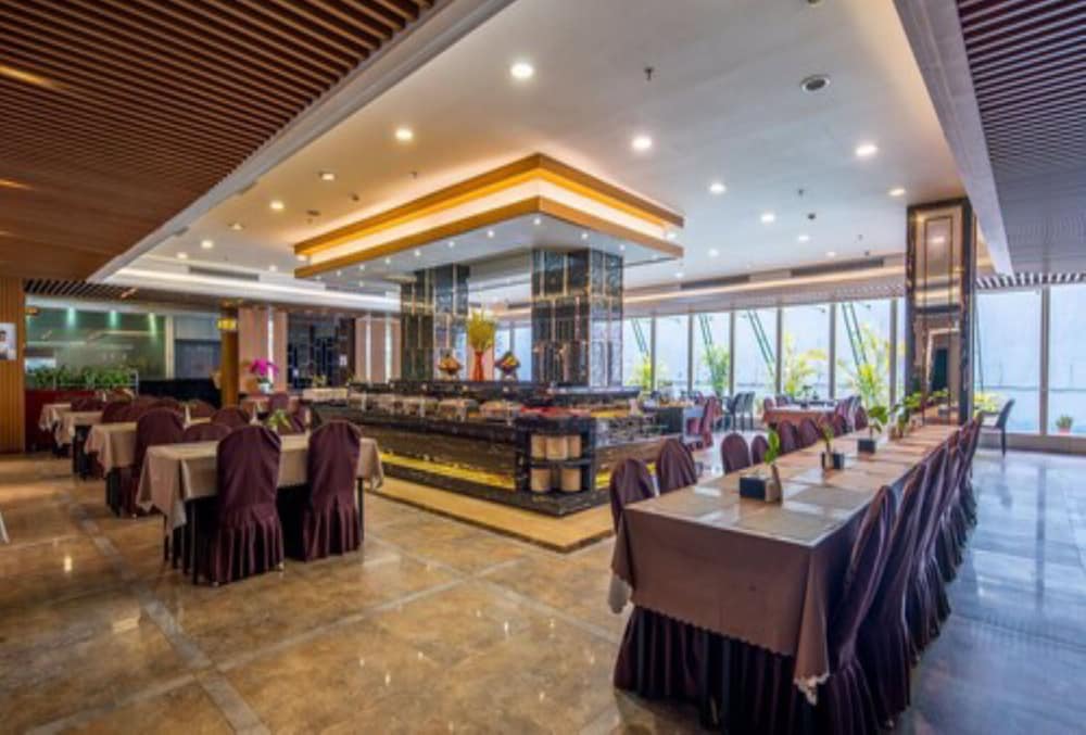 Baoyue Hotel