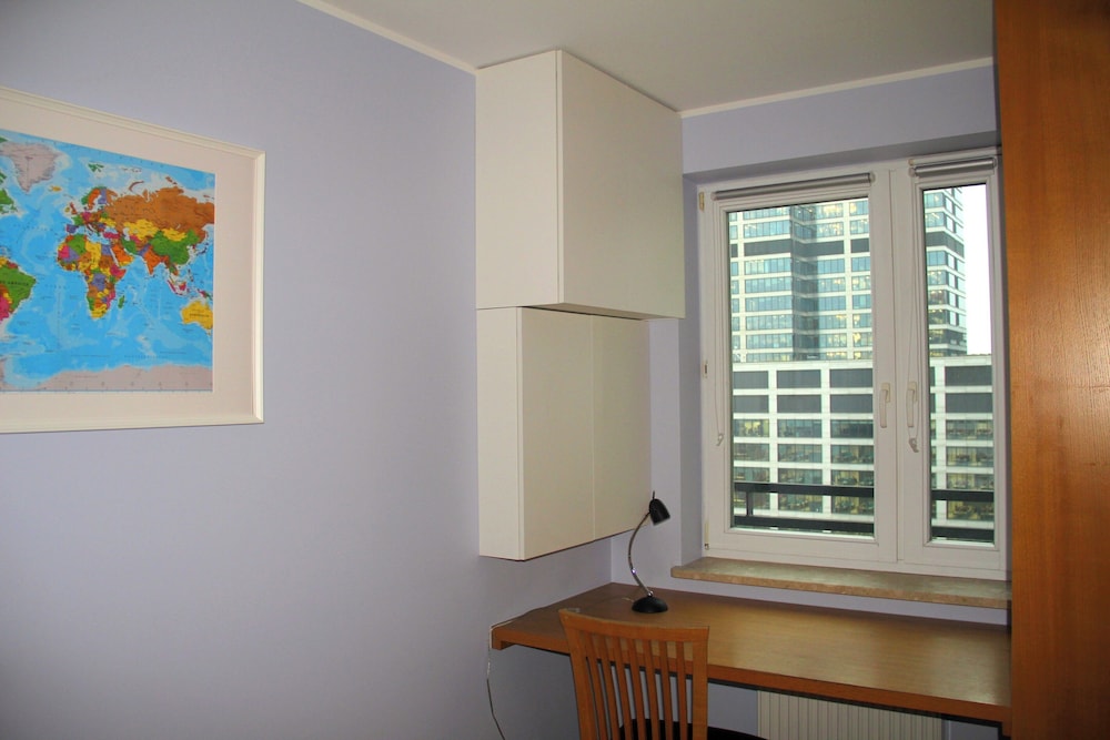 2 Bedrooms Apartment, Central Warsaw