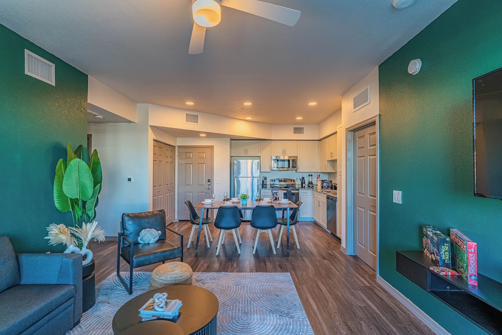 ROVE LIVING/KL - Cardinal 95