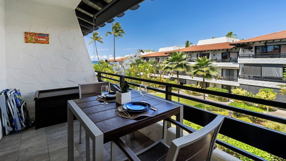 Ocean View - No Stairs! - In Unit Washer/dryer -top Floor- Vrkcv
