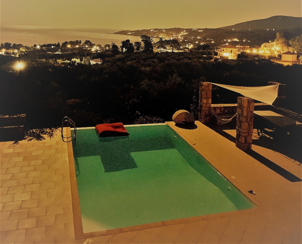 Onirozo Villa