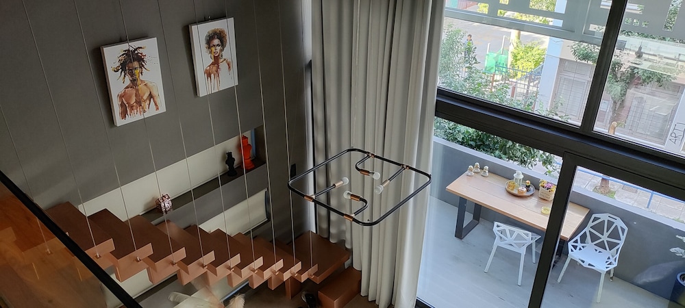 Athina Art Apartments