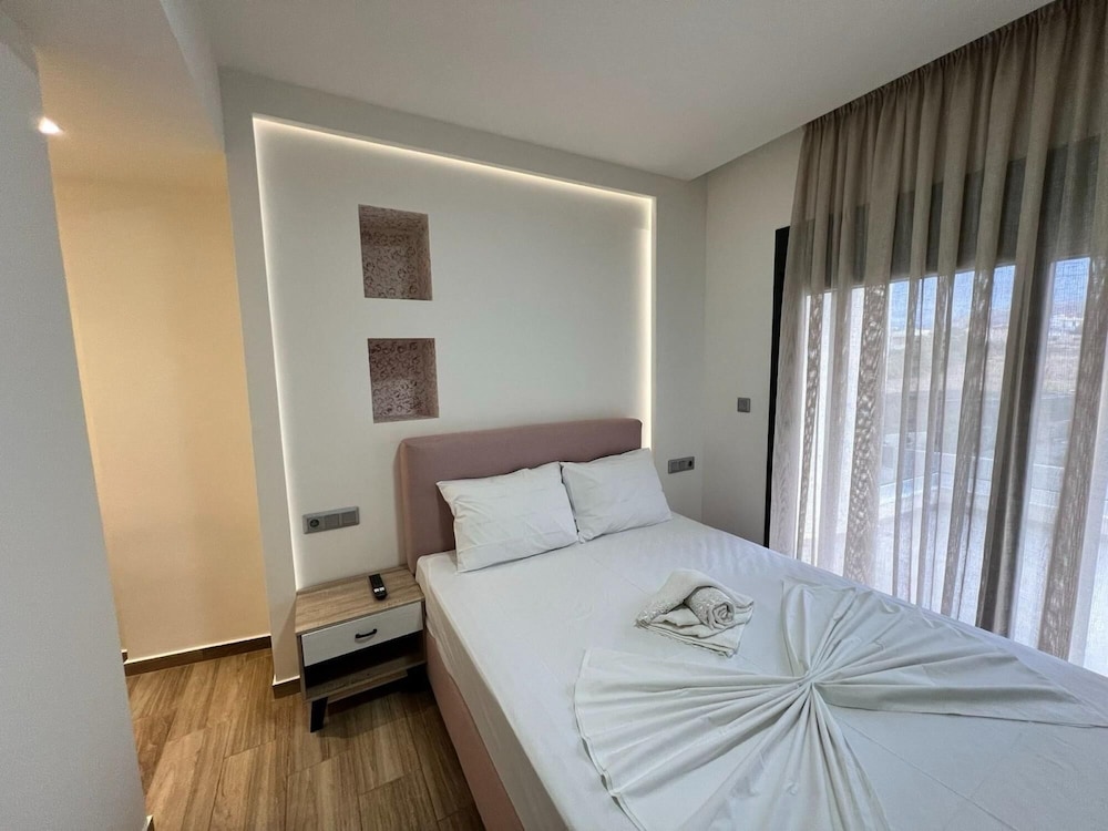 Elegant and Stylish Villas Complex in Crete view 4