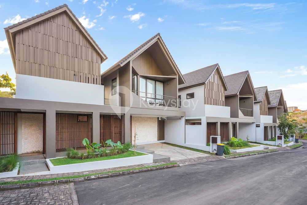 Fraja Villa by Kozystay - Jimbaran