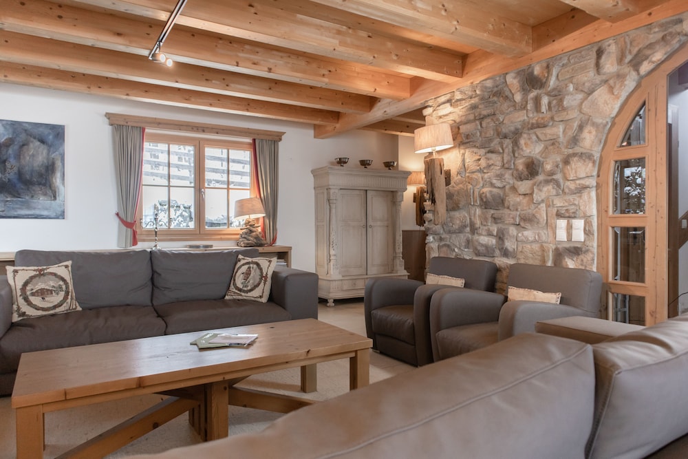 AvenidA Panorama Chalet by Alpin Rentals