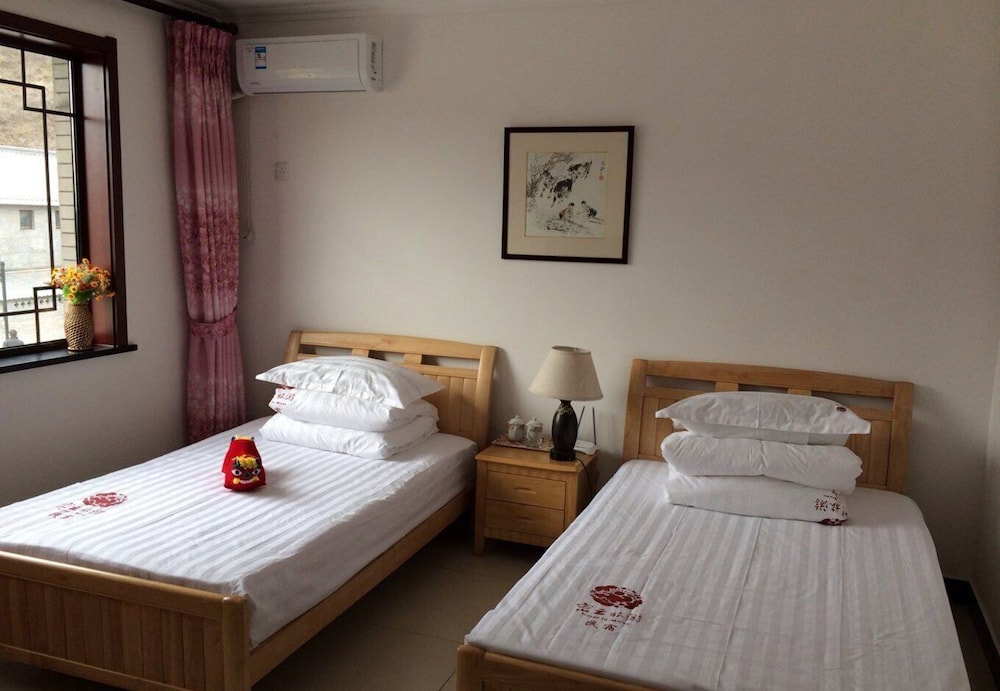Xinyue Folk Farmhouse Inn view 5