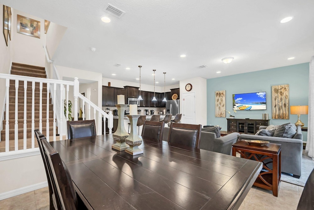 2027 MD - Windsor Westside Tranquil Haven