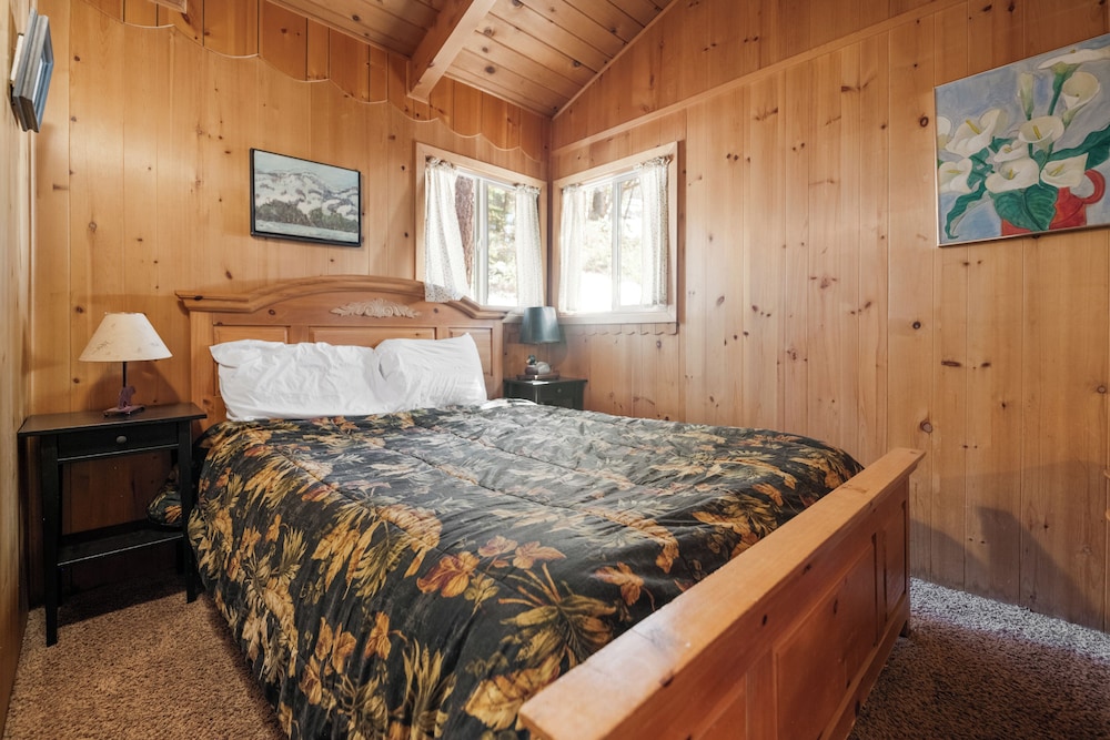 Owl Cabin