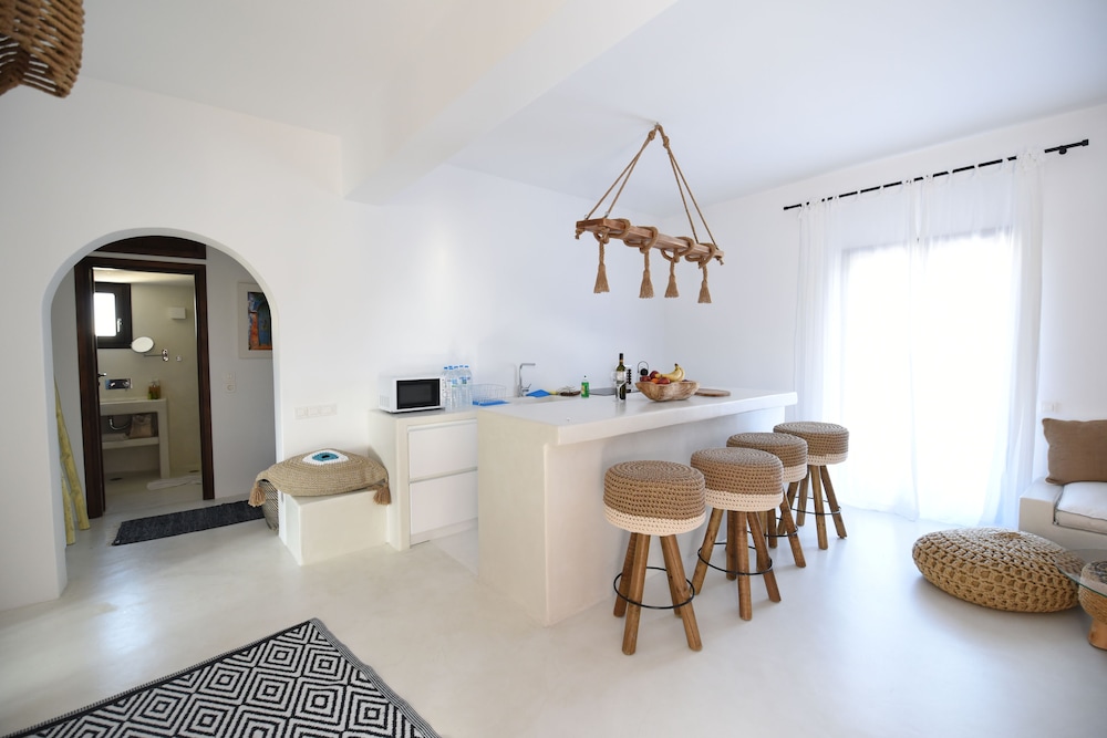 Le Blanc Suite