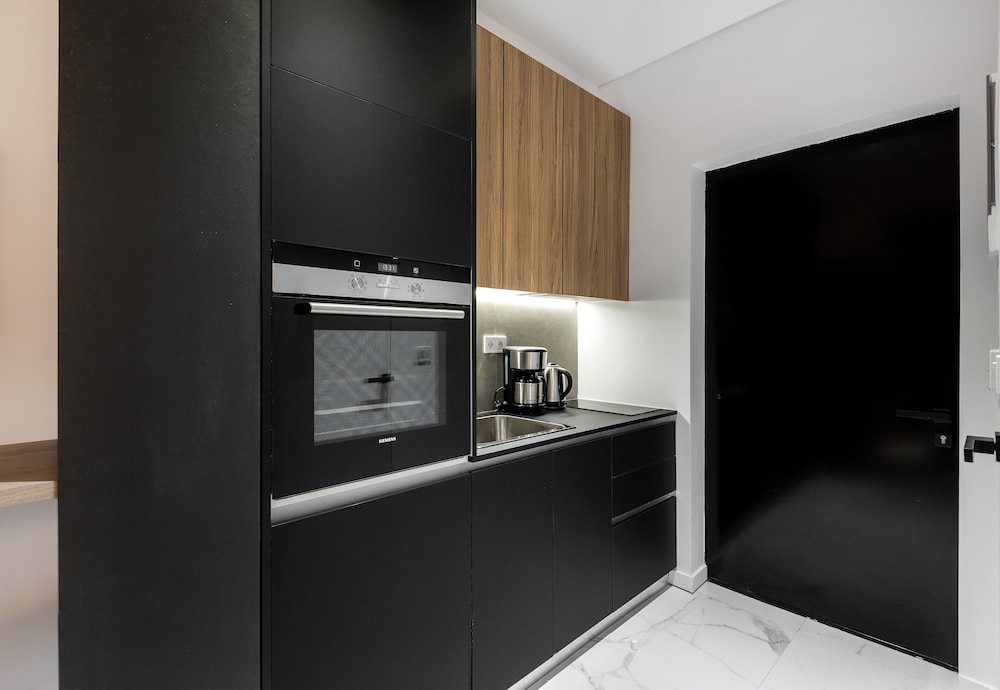 Elysan Urban Stays