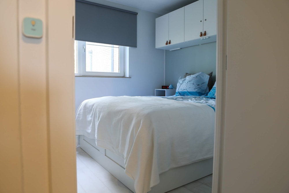 Harbour View Stay - Stylish Apartment With Stunning Views in the Marina of Zeebrugge