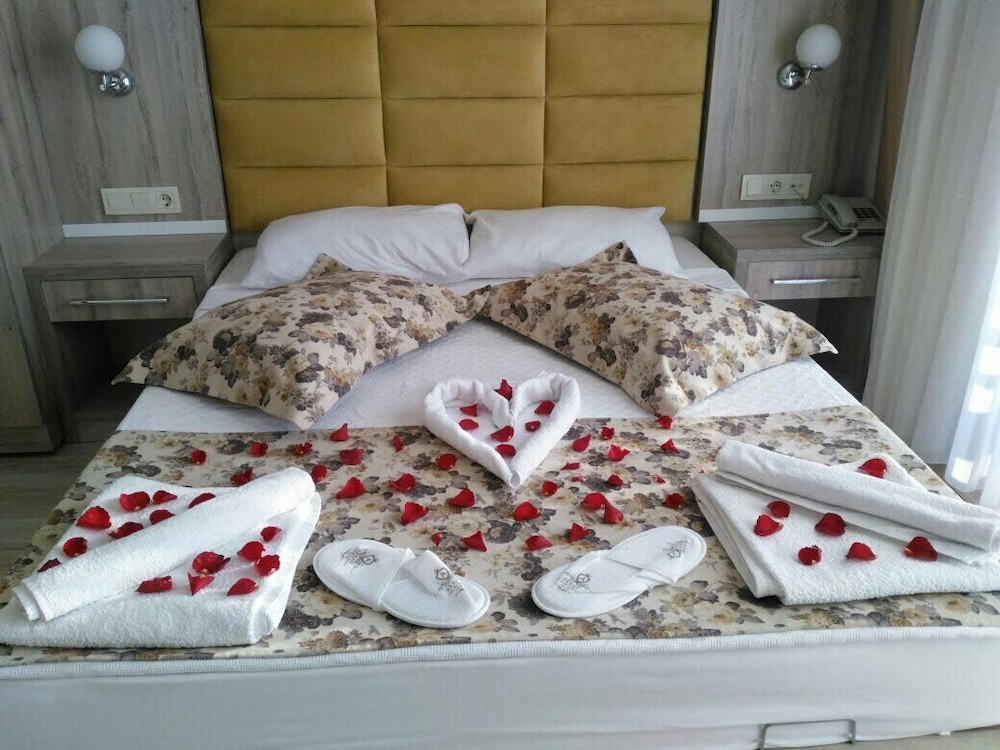 Akkan Beach Hotel - Image 12