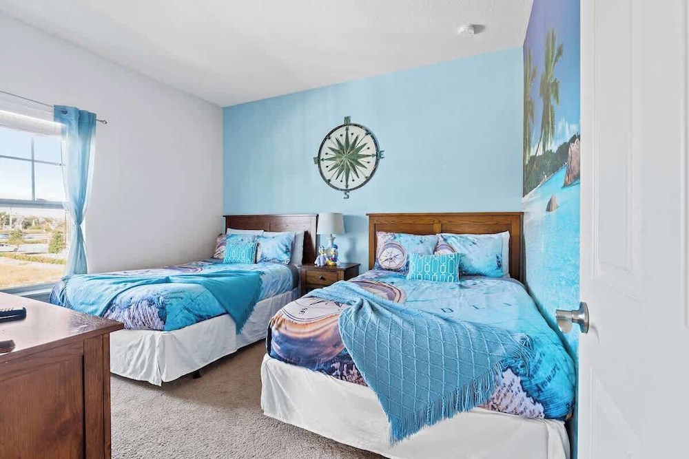 Cozy 4BR Retreat Near Orlando Attractions