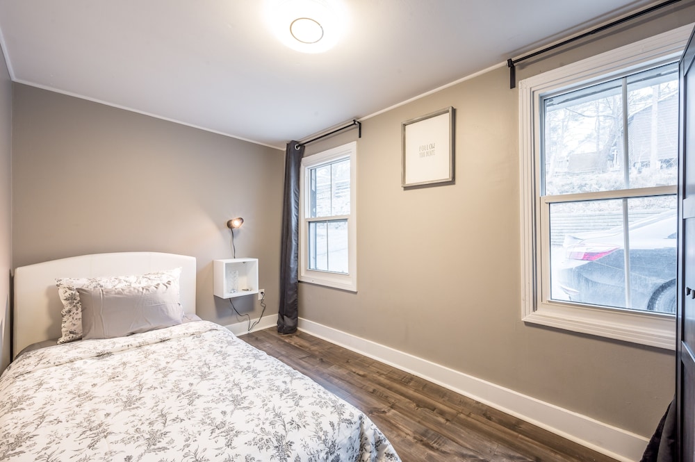 3 BR Cozy Chic Oasis