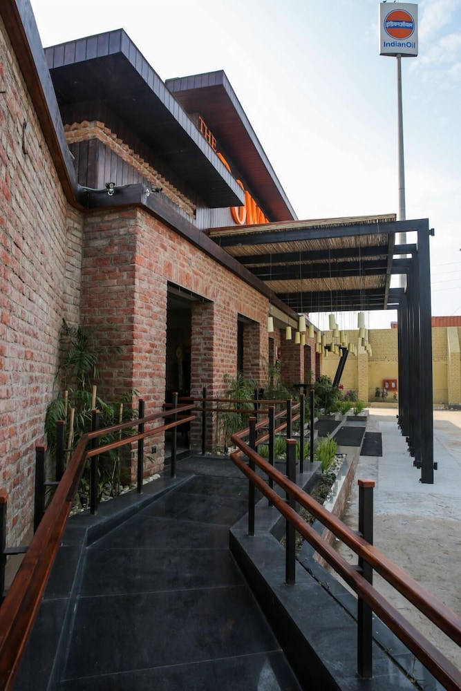 Aravali Resorts