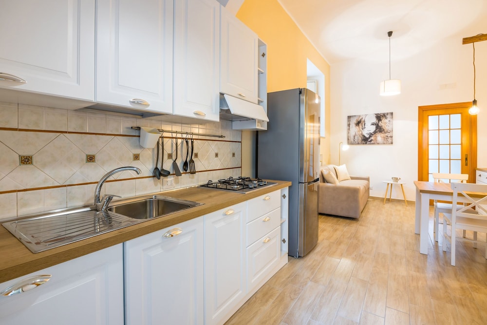 Smooth Vibes at Chiaia by Napoliapartments