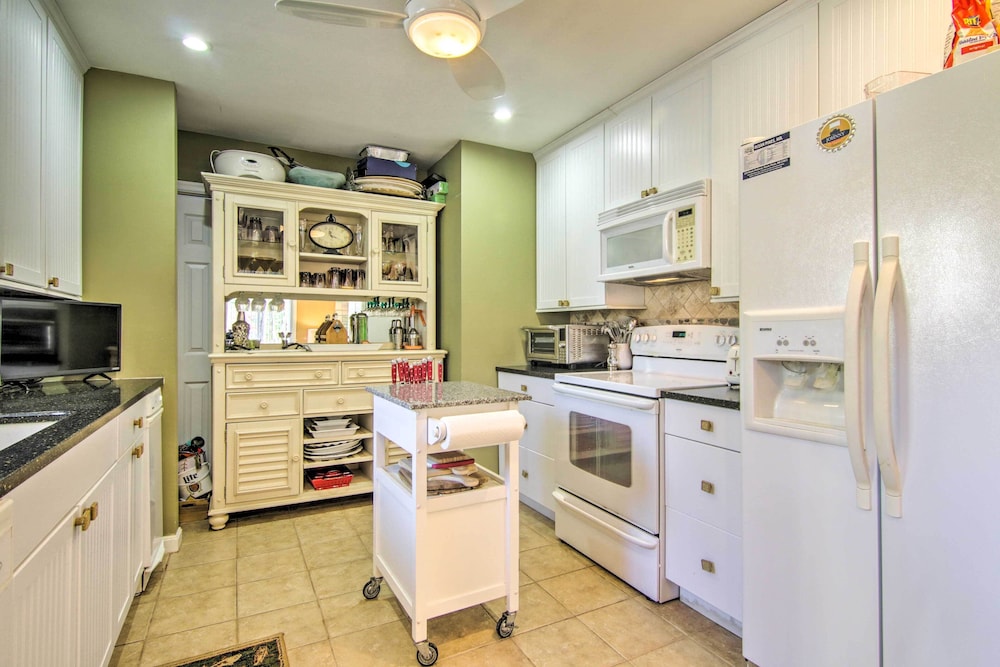 9 Mi to Ocean City Beaches: Retreat w/ Patio view 5