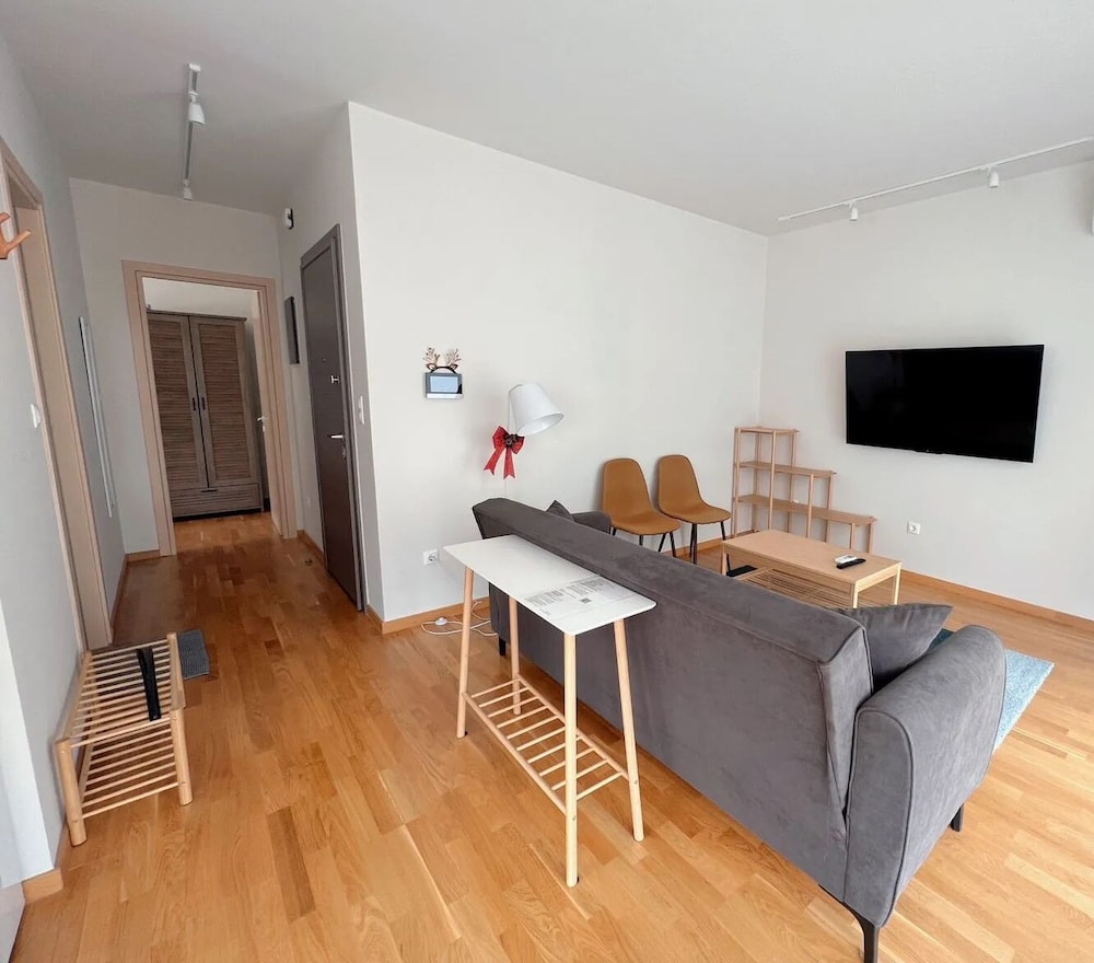 Skiathou 12 Glyfada Residences