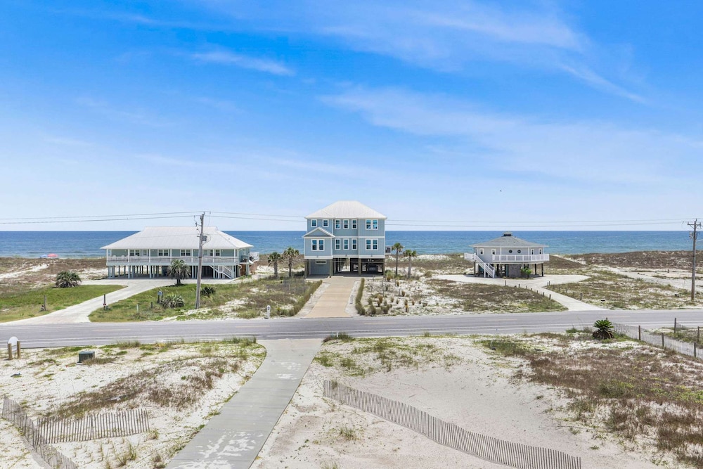Beach Blessing- Pool Elevator Sleeps 16 SIX Bedrooms 6 Baths