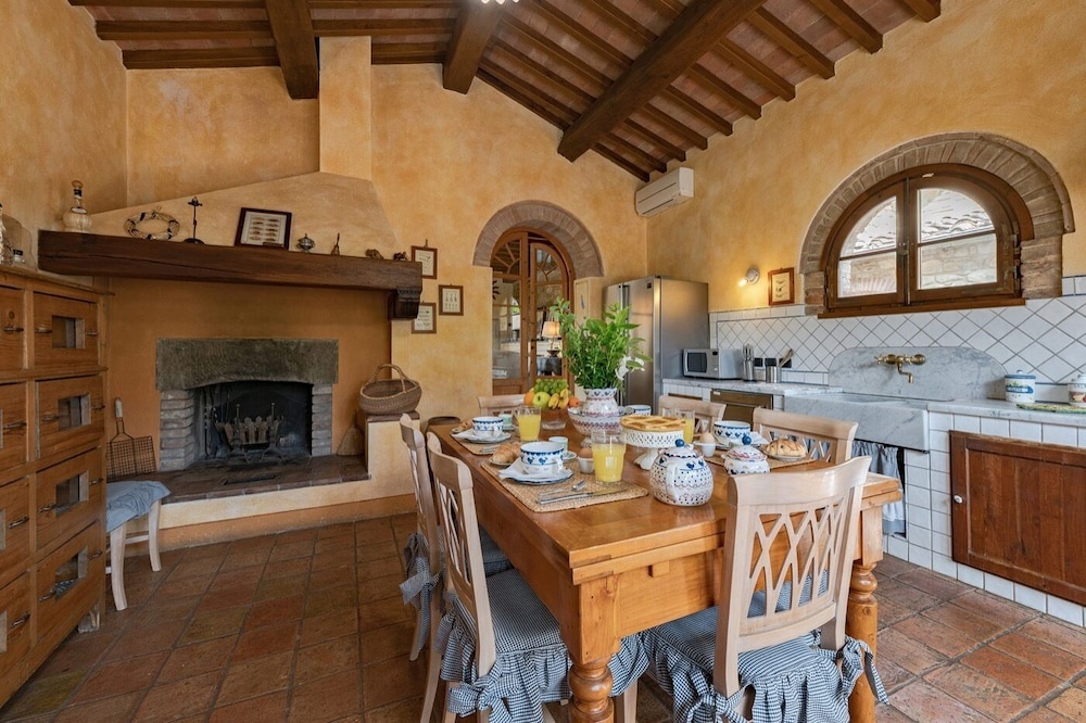Villa Santella an Amazing Retreat Between Florence and Siena view 3