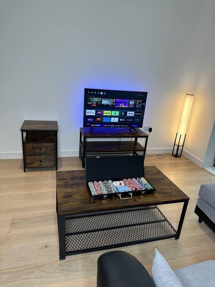 Impeccable 1-bed Apartment in London